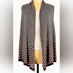 Art and Soul Sleeveless Sweater Large